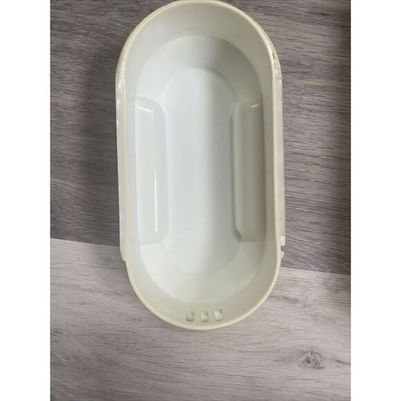 VINTAGE Rubbermaid EASY GRIP 1.5 quart Drink Pitcher W/ LID #0923 Yellow/Orange - Picture 5 of 9